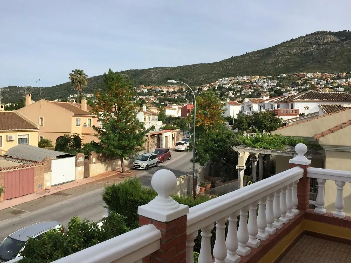 Chalet Con Barbacoa, Chimenea Y Piscina En Alhaurin De La Torre 