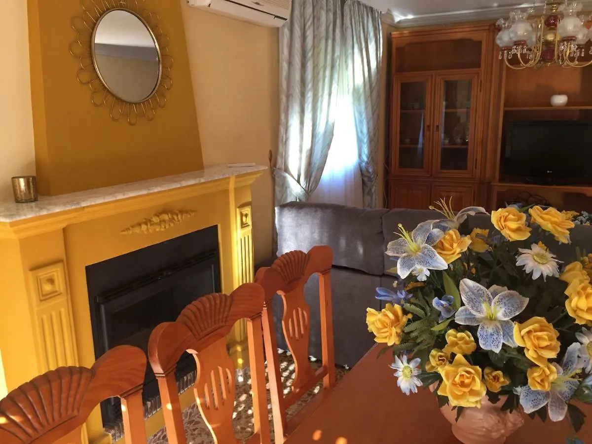 Σπίτι διακοπών Chalet Con Barbacoa, Chimenea Y Piscina En Alhaurin De La Torre 